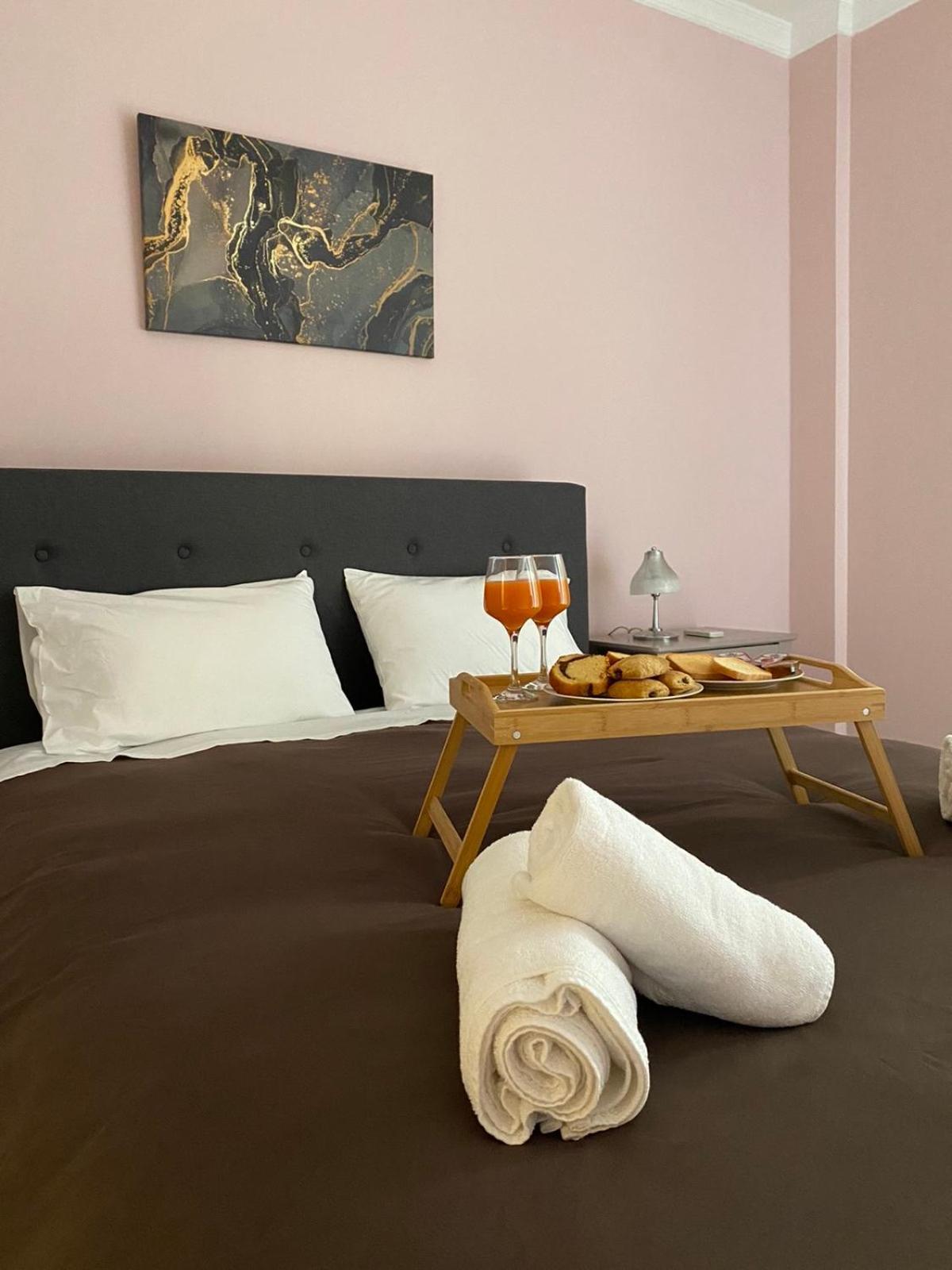 Soficos Sea View Apartment นาฟปาคตอส ภายนอก รูปภาพ